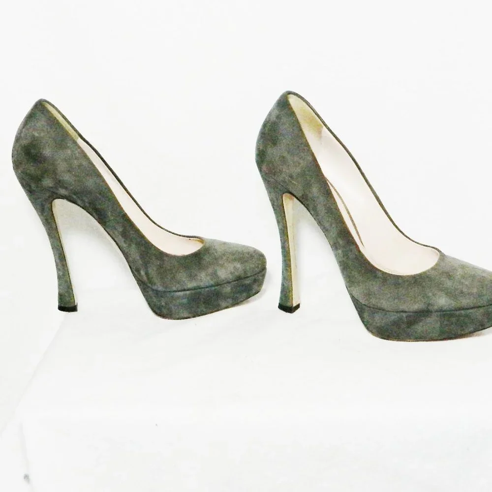 Miu Miu Gray Suede Platform Pumps Heels EU 39 EUC